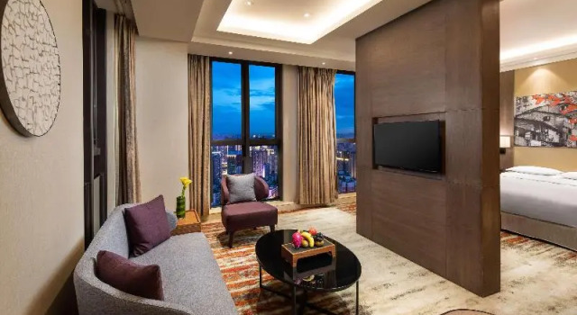 Номер Standard с видом на город Ramada Encore Chongqing Yubei
