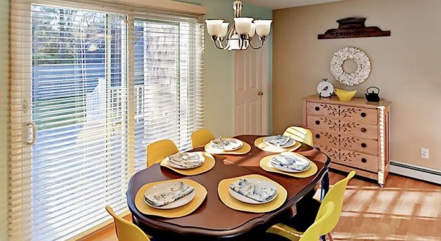 87 West Pond Rd Home 3 Bedrooms 2 Bathrooms Home, Забронировать Дом для отпуска Чатем Полуостров Кейп-Код