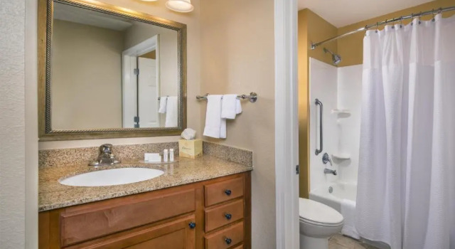 Люкс с 2 комнатами TownePlace Suites by Marriott Clinton at Joint Base Andrews