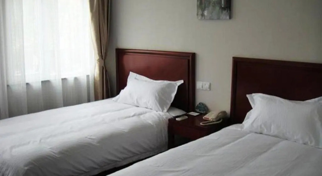Двухместный номер Business GreenTree Inn Shanghai Jiading Dazhong International Auto City Business Hotel