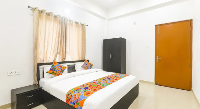 Номер Deluxe Fabhotel Trayamb