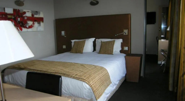 Четырёхместный номер Standard CITHOTEL Saint-Pierre