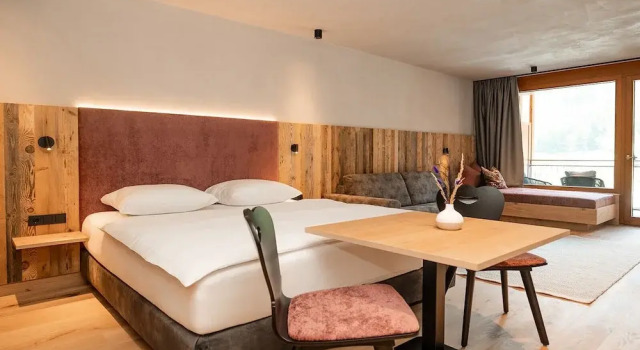 Двухместный номер Deluxe с балконом и с видом на горы Hotel Dorfer