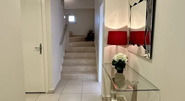 Апартаменты Wonderful 3 bed Duplex in Sought After Prime Community