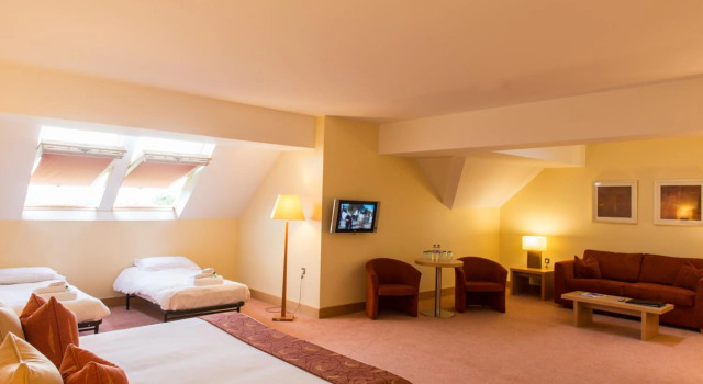 East Sussex National Hotel, Golf Resort & Spa, Забронировать Отель Отели Исторического графства Суссекса с бассейном, Бассейн