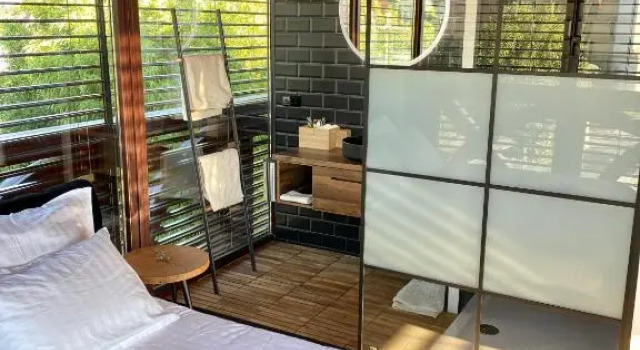 Sky Luxury Suite, Book Hotel Hoteller i Western Transdanubia med parkering, Parkering