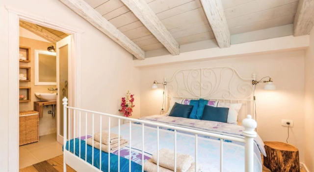 Stunning Home in Jurdani With Wifi and 2 Bedrooms
