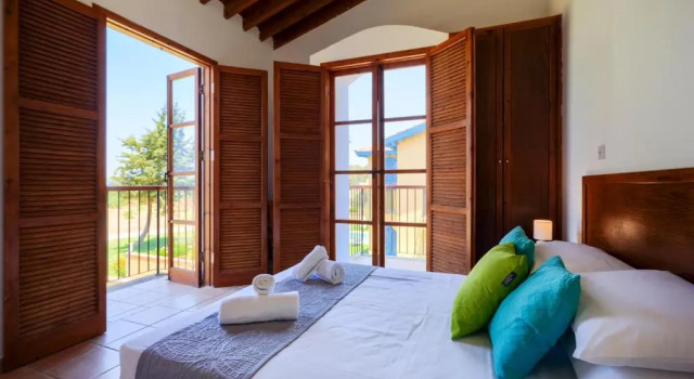Вилла с 3 комнатами The Olympians Villas