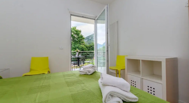 Torbole Relax, Pool & Balcony Apartment 2