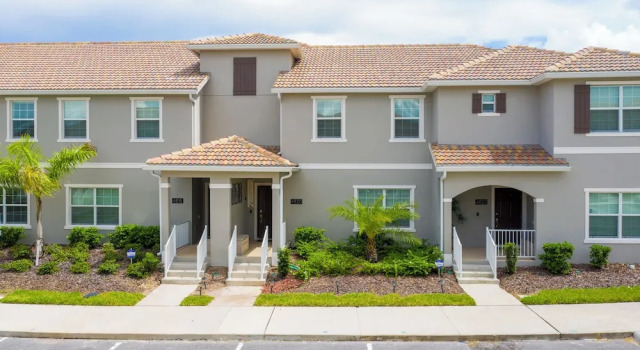 Gorgeous Decor 4 Bd w Pool Close to Disney 4820, Rezerwuj Hotel Kissimmee Kissimmee