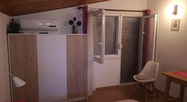Студия Apartments Snježana Carev