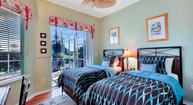Коттедж Luxury с 3 комнатами с красивым видом из окна BRF335 3 Bedroom Holiday Home by Marco Naples Vacation Homes