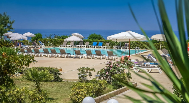 Villaggio Le Rosette Resort 4, Buchen Sie Resort 4-Sterne-Hotels in Parghelia, 4*