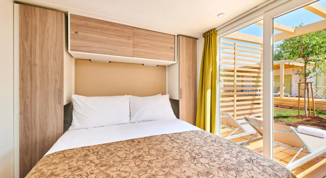 Nice chalet with 2 bathrooms and a dishwasher, 2km from Umag