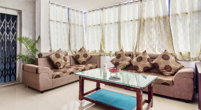 OYO 24993 Royal Inn Hotel, Rezerwuj Hotel Hyderabad 