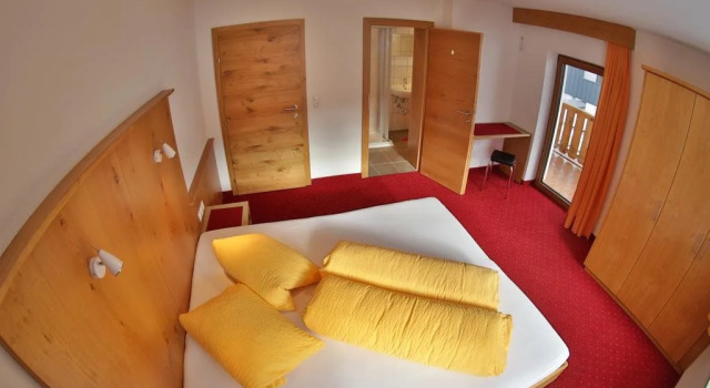 Alpenapart Zell, Rezerwuj Hotel Hotele w Tyrol z parkingiem, Parking