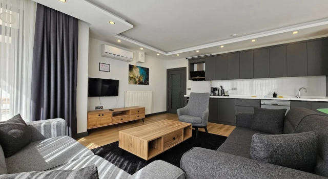 Апартаменты Professionally Maintained Spacious New Suites 2-1