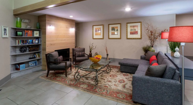 Country Inn & Suites by Radisson, Fargo, ND, Забронировать Отель Фарго штат Северная Дакота