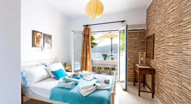 Студия Lions Poros Apartments