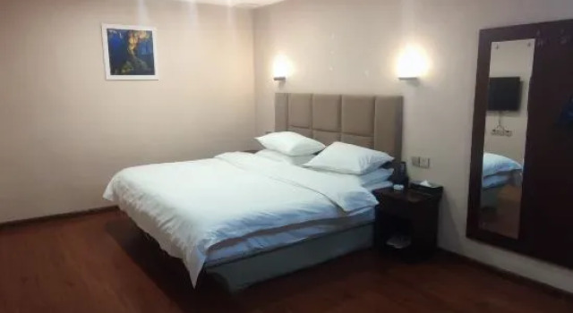 Люкс Deluxe Guangming Garden Hotel Huixian