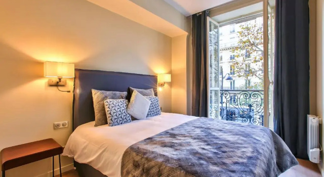 60-Luxury Parisian Home Sebastopol (2Dg), Забронировать Отель Париж Иль-де-Франс, рядом с Станция метро Rambuteau