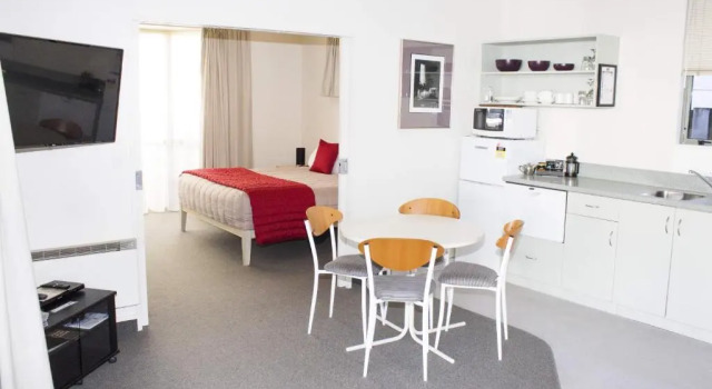 Трёхместный номер Standard Jasmine Court Motel