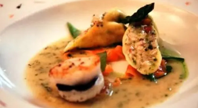 Hôtel Restaurant La Poularde, Book Hotel Hotels in Burgundy with a Pool, Swimming Pool