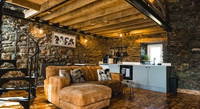 The Milking Shed at Pencraig, Book Feriehus Valley Anglesey