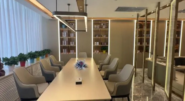 Lavande Hotel (Korla Renmin East Road), Rezerwuj Hotel Hotele w Korla z parkingiem, Parking