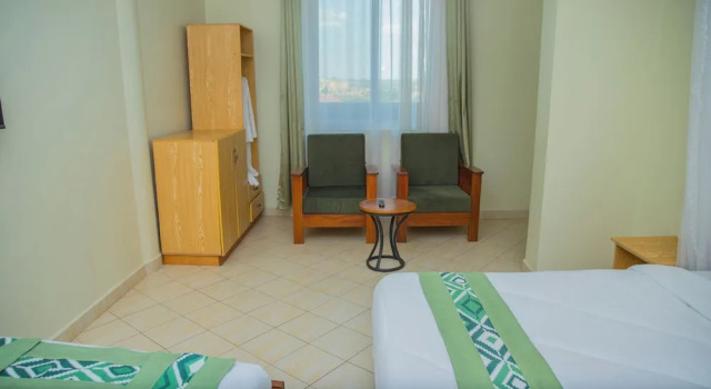 Ekhaya Crescent Hotel, Boek Hotel Mbarara Western Uganda