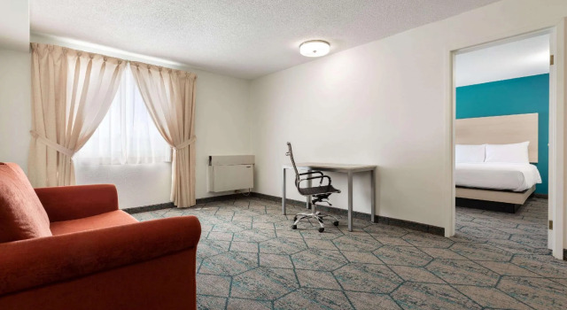 Двухместный люкс c 1 комнатой Ramada by Wyndham Miramichi New Brunswick
