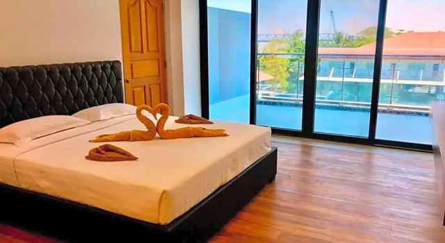 Полулюкс Excel River View Hotel