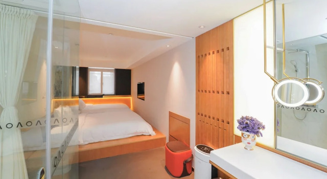 Номер Standard No. 8 Art Hotel