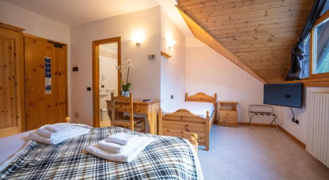 Трёхместный номер Standard с видом на горы Hotel Fior di Roccia Valmalenco