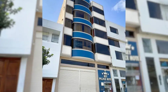 Rey Palace