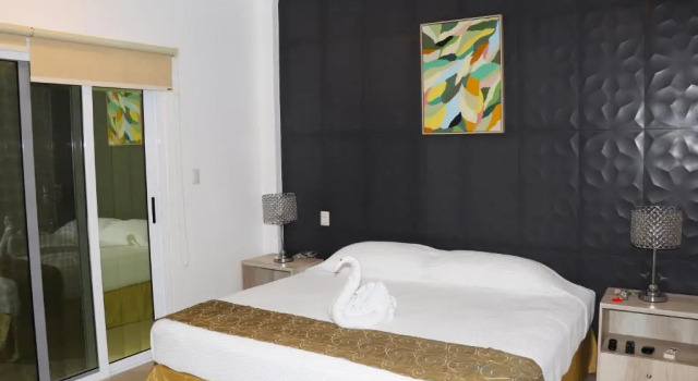 Полулюкс Hotel Scarlette