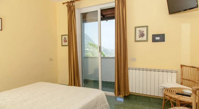 Двухместный номер Standard с балконом и с видом на море Hotel Ape Regina