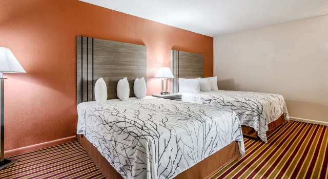 Четырёхместный номер Standard Americas Best Value Inn Heflin