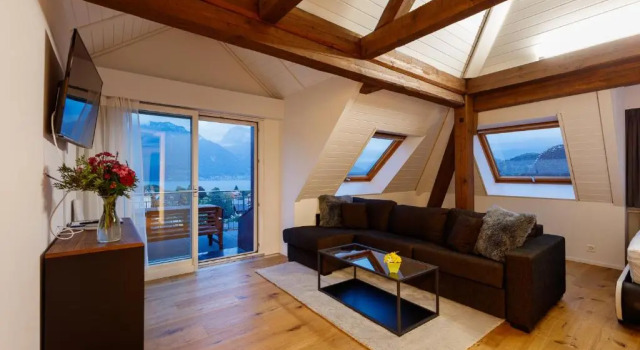 Студия Deluxe BERG & BERG Apartments - Spiez Self-Check-in