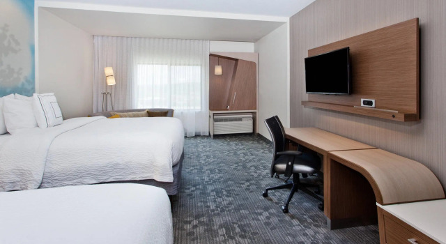 Четырёхместный номер Standard Courtyard by Marriott Auburn
