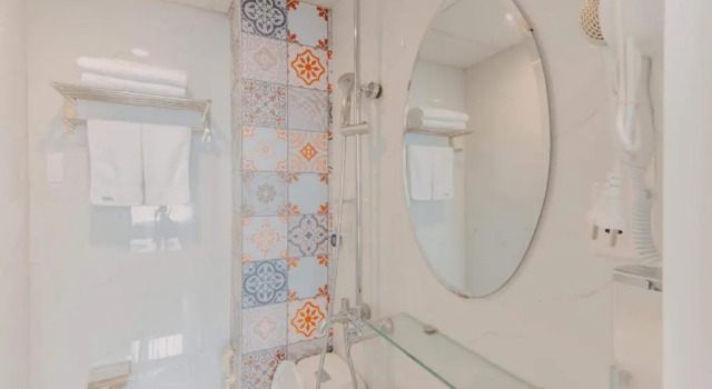 Номер Deluxe Hanoi Asia Hotel