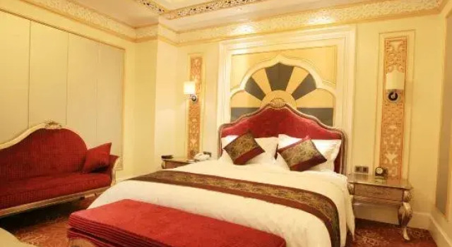 Люкс Inner Mongolia Chilechuan International Hotel