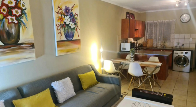 Midrand Ninth on Lever Shalom, Забронировать Отель Мидранд East Rand