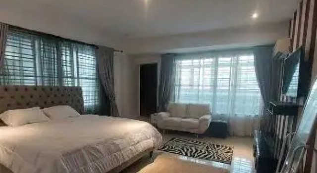 The Luxe Apartments