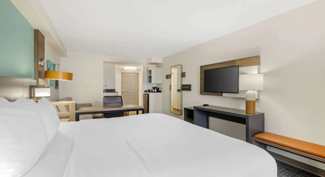 Двухместный люкс Comfort Suites Valdosta Mall Area
