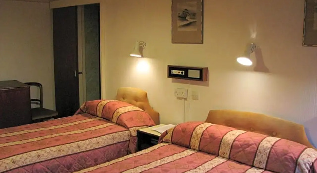 Номер Economy Lancaster Hotel