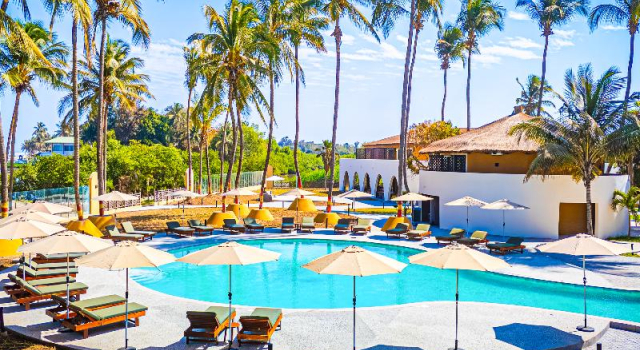 Двухместный номер Standard с видом на бассейн Palm Beach Resort