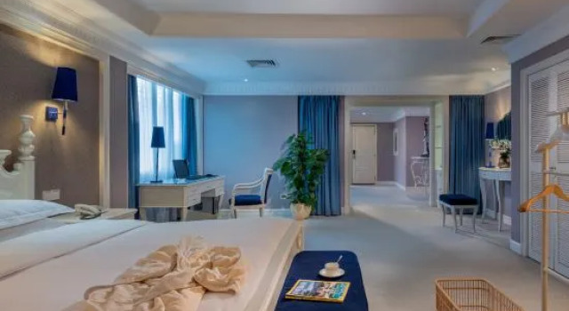 Люкс с видом на город Dolton International Hotel Changsha