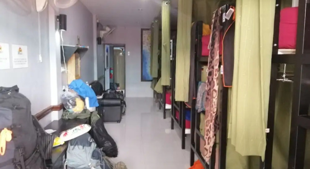Кровать в общем номере Neverland Hostel