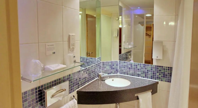 Семейный номер Standard Holiday Inn Express Birmingham Redditch by IHG